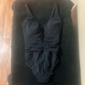 Profile by Gottex size 14 women’s black one piece swimsuit